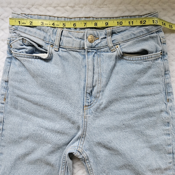 Zara Light Blue Mid-Rise Straight Leg Jeans Size 6 - Picture 4 of 14